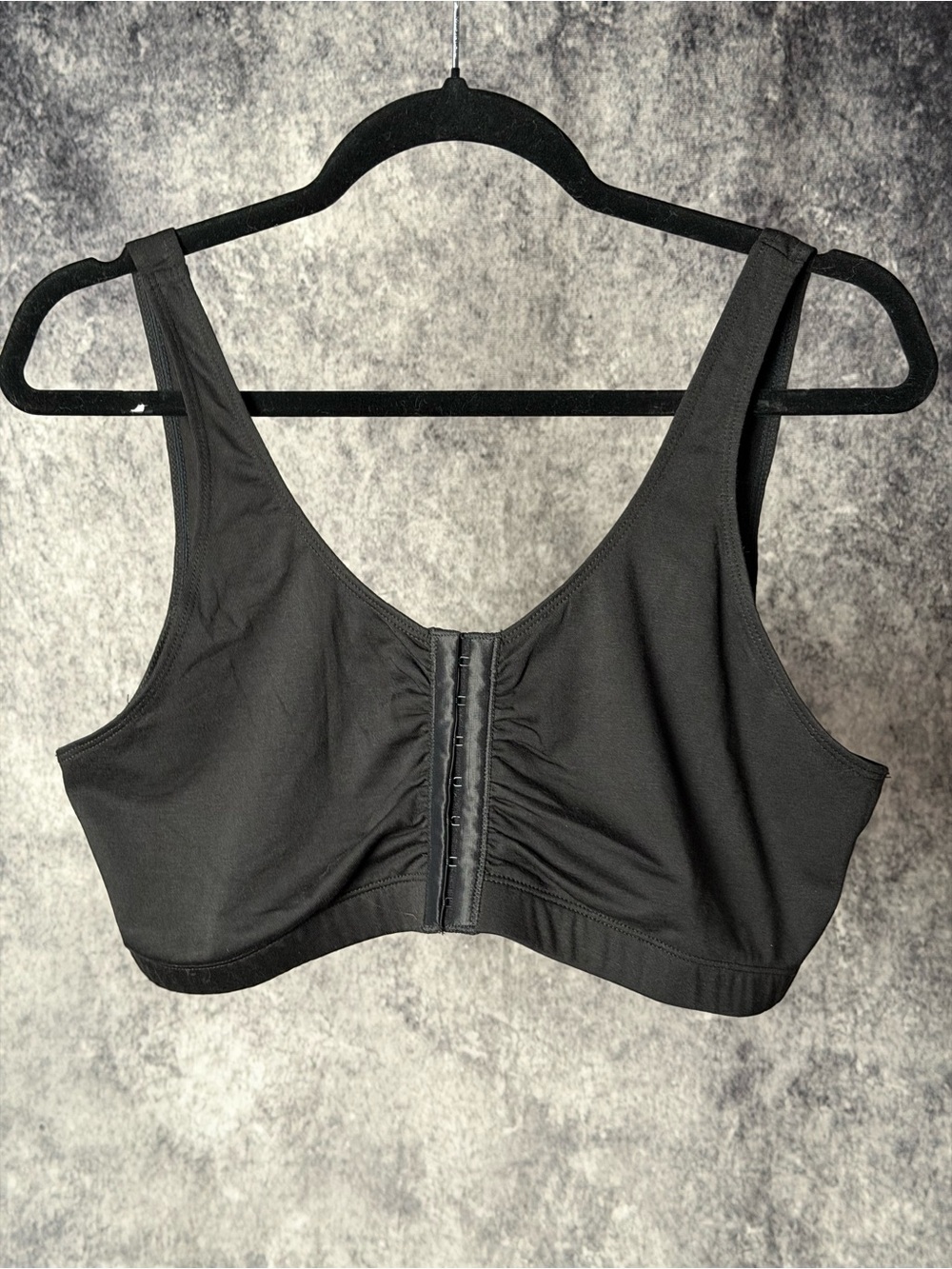 BRAND NEW/NEVER WORN!!! Post Surgery/Comfort- Front-Closure Wireless Bra - Black